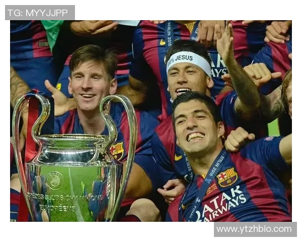 低空飞球的足球明星们如何在绿茵场上创造辉煌成就