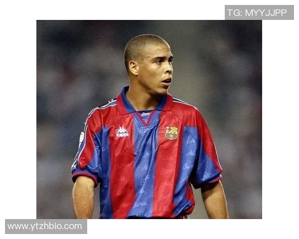 国际足球明星罗纳尔多的传奇生涯与对足球的深远影响分析 国际足球明星罗纳尔多的传奇生涯与对足球的深远影响分析