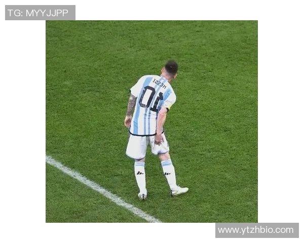 没脖子的足球明星如何在绿茵场上创造传奇与辉煌的故事 没脖子的足球明星如何在绿茵场上创造传奇与辉煌的故事